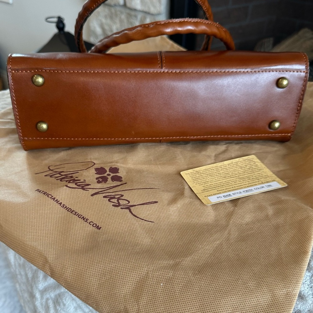 ✨LIKE NEW✨Patricia Nash Rienzo Satchel -Heritage British Tan LEATHER - Picture 8 of 16